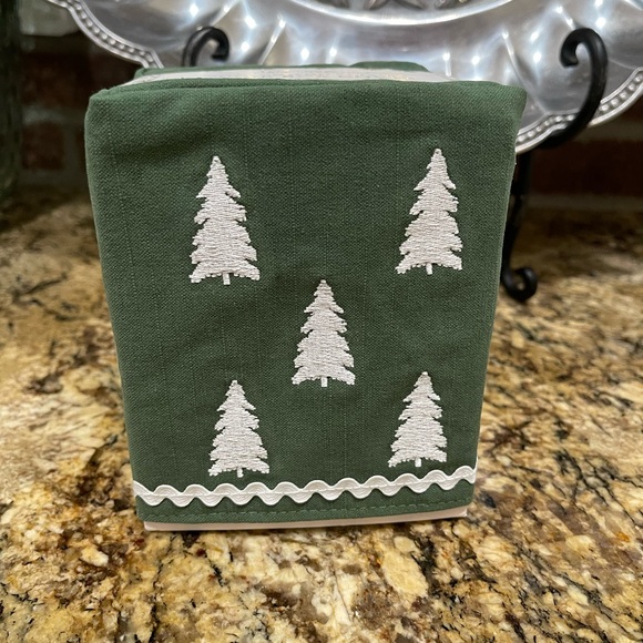 Envogue embroidered christmas tree kleenex box cover - Brand new! - Picture 4 of 5